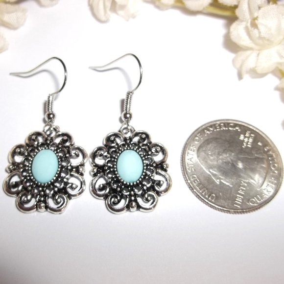 Dangle Earrings Light Turquoise Blue and Silver Costume Jewelry Western Set A865 - Picture 2 of 4